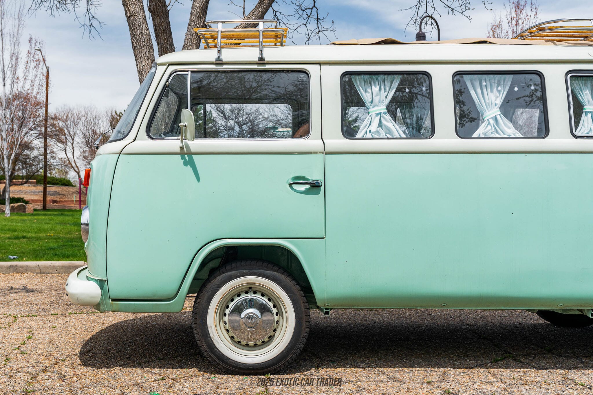1977 Volkswagen Bus Kombi Camper Van for sale