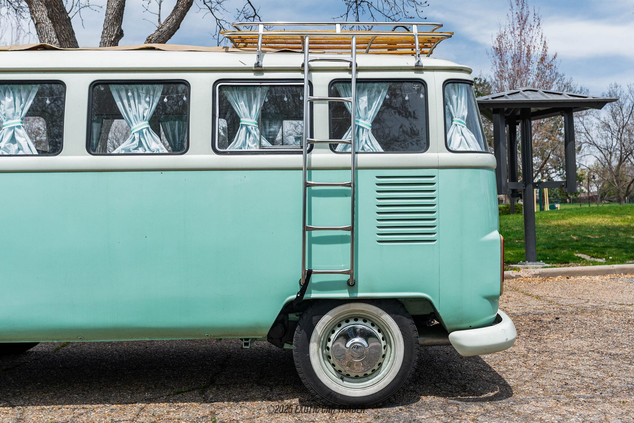 1977 Volkswagen Bus Kombi Camper Van for sale