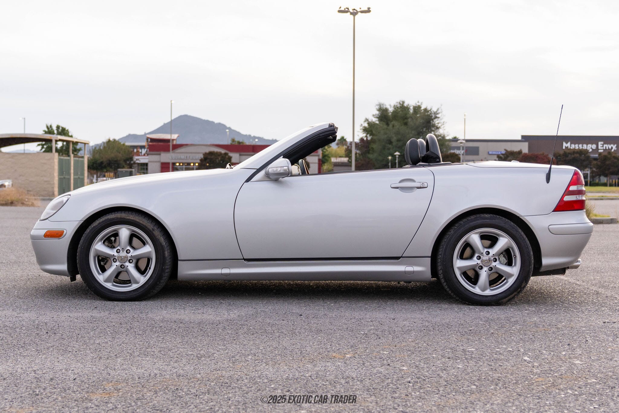 2002 Mercedes-Benz SLK320 for sale