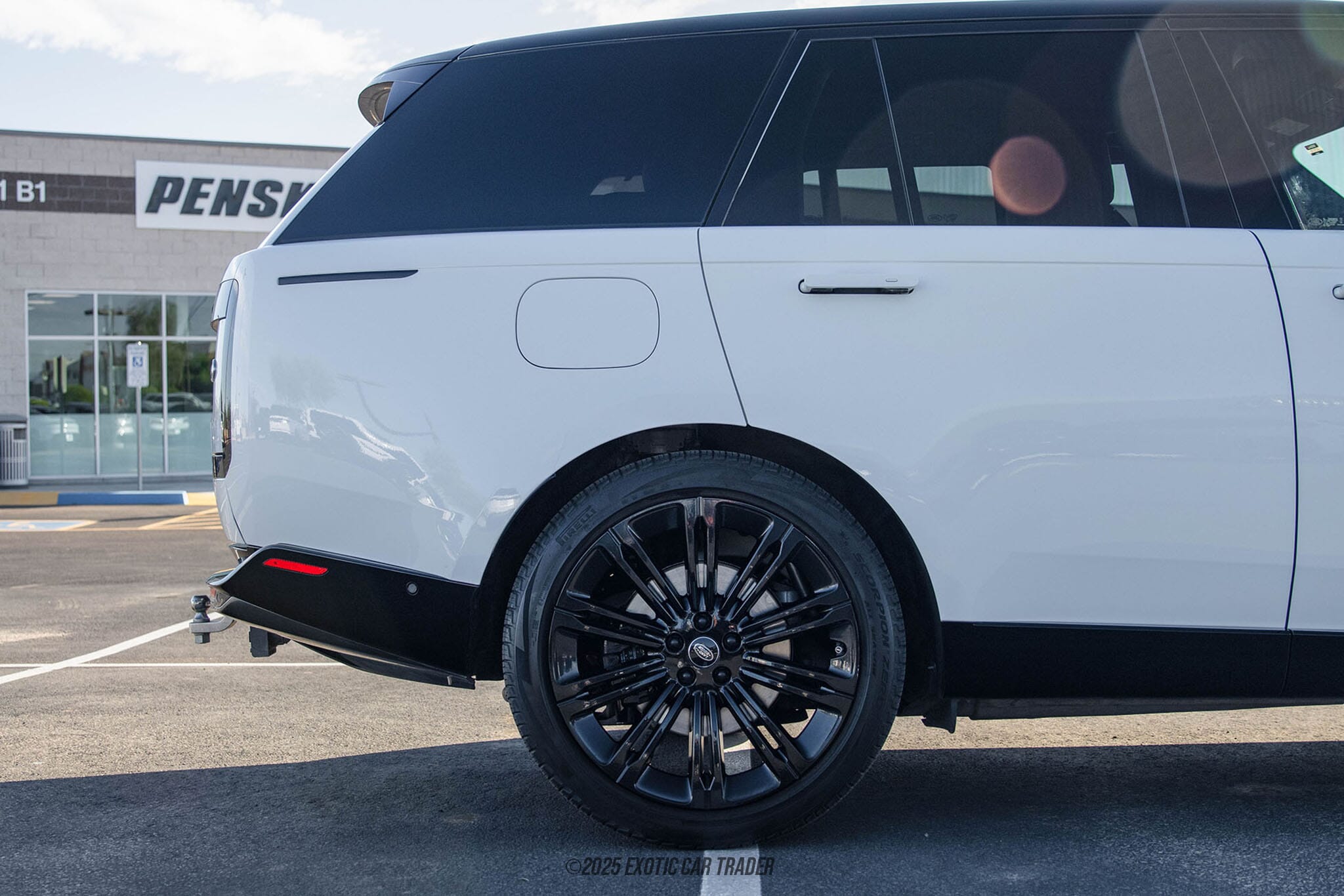2023 Land Rover Range Rover P400 SE SWB for sale