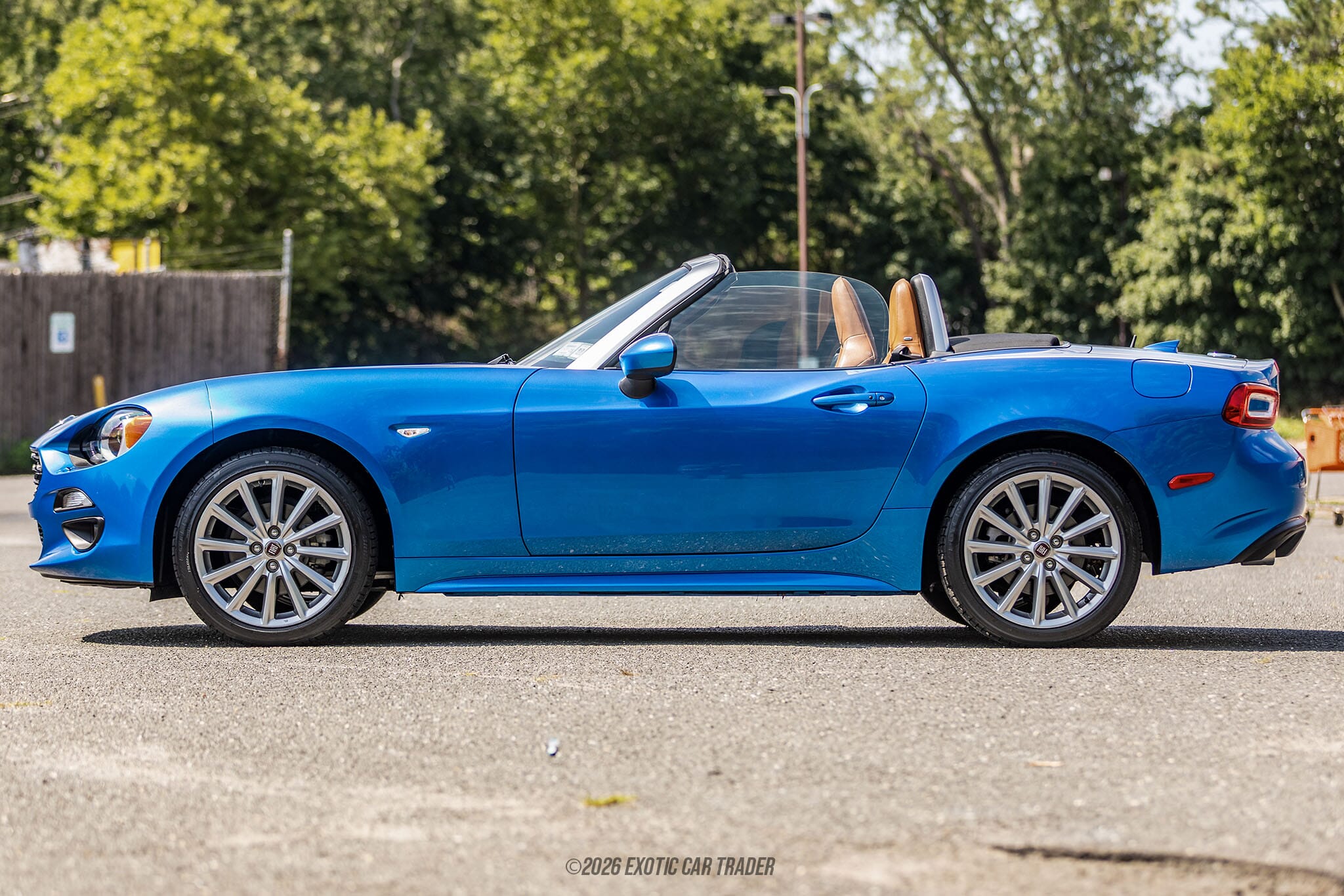 2017 Fiat 124 Spider Prima Edizione Lusso for sale