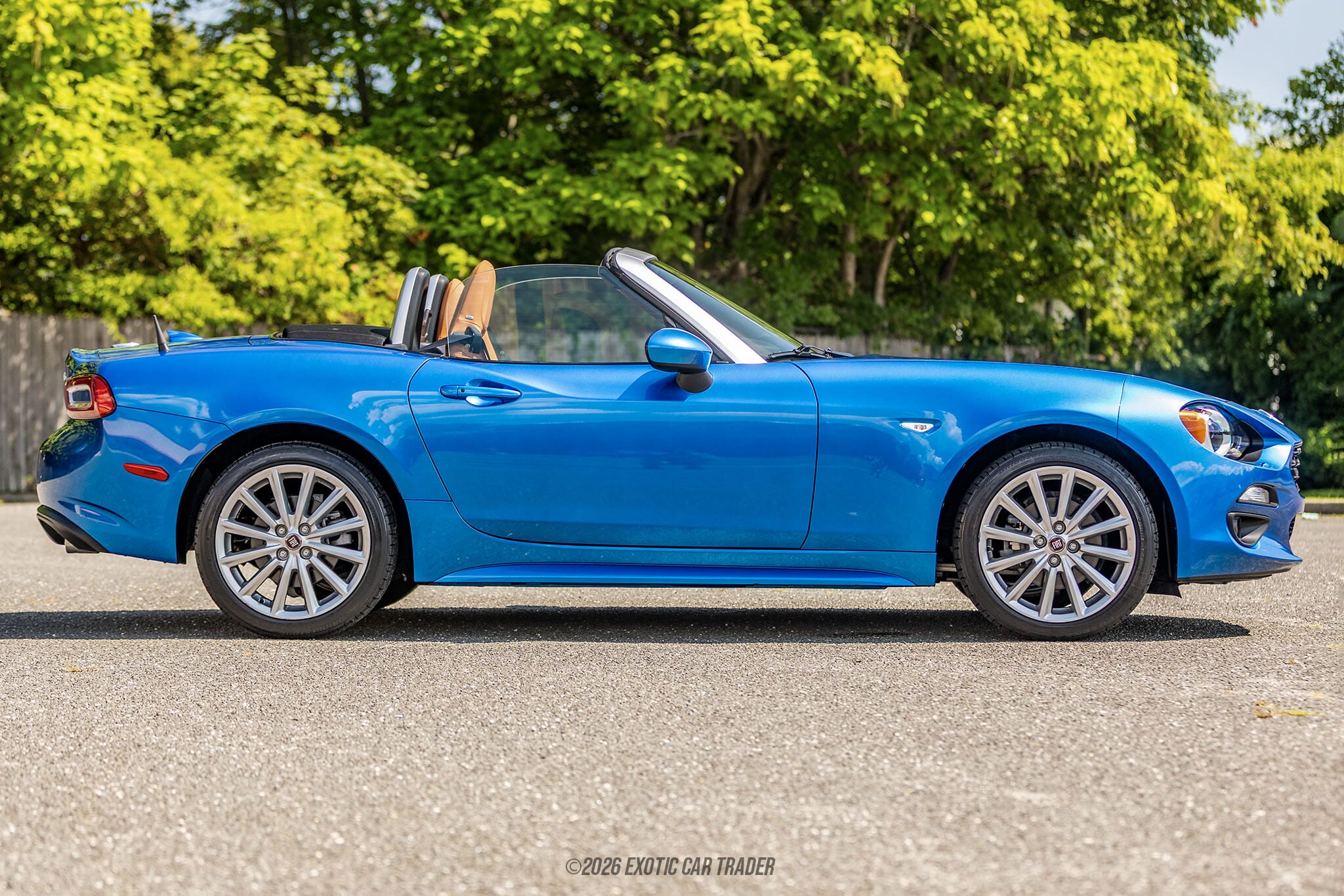 2017 Fiat 124 Spider Prima Edizione Lusso for sale