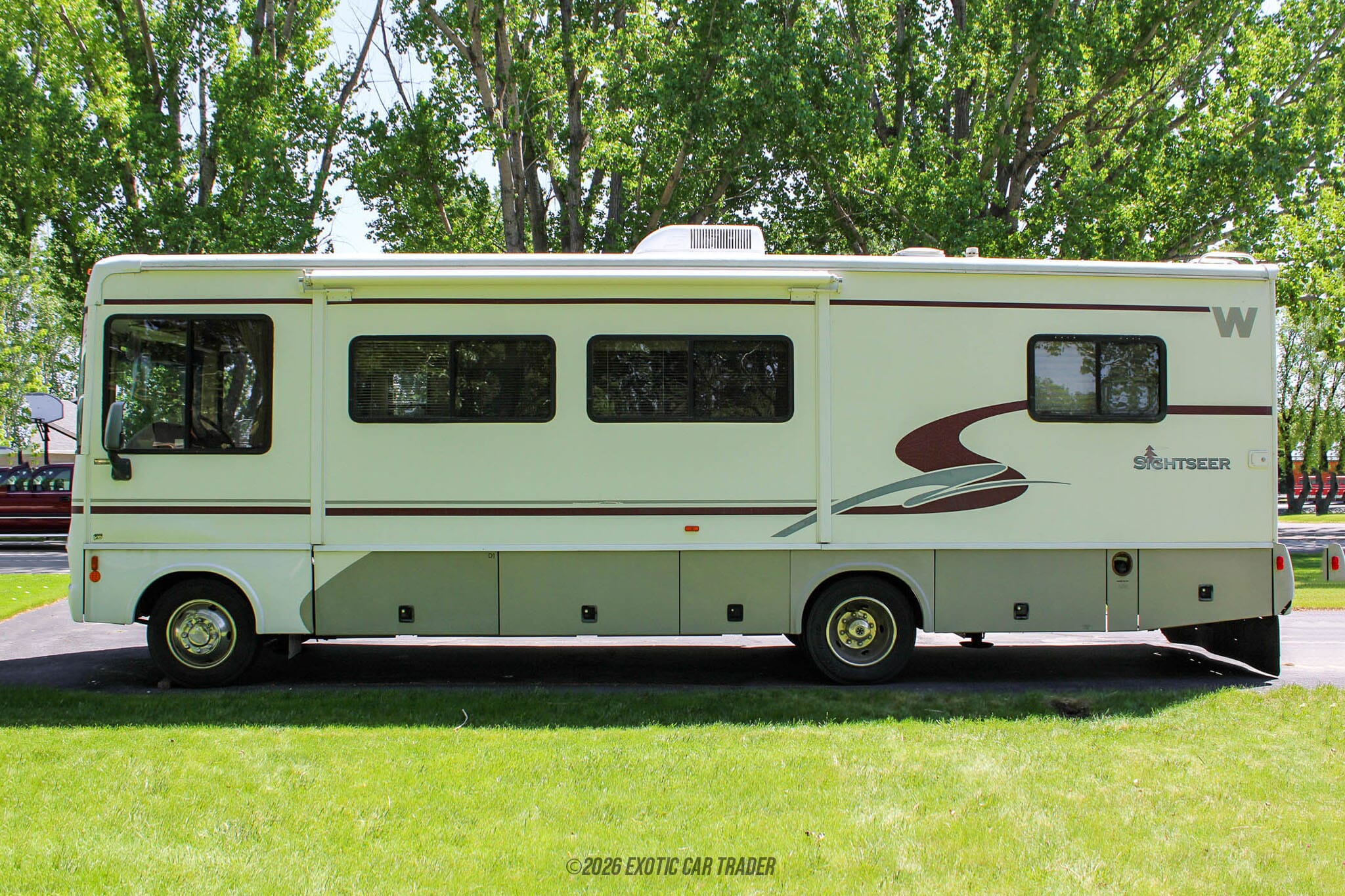 2002 Winnebago Sightseer for sale
