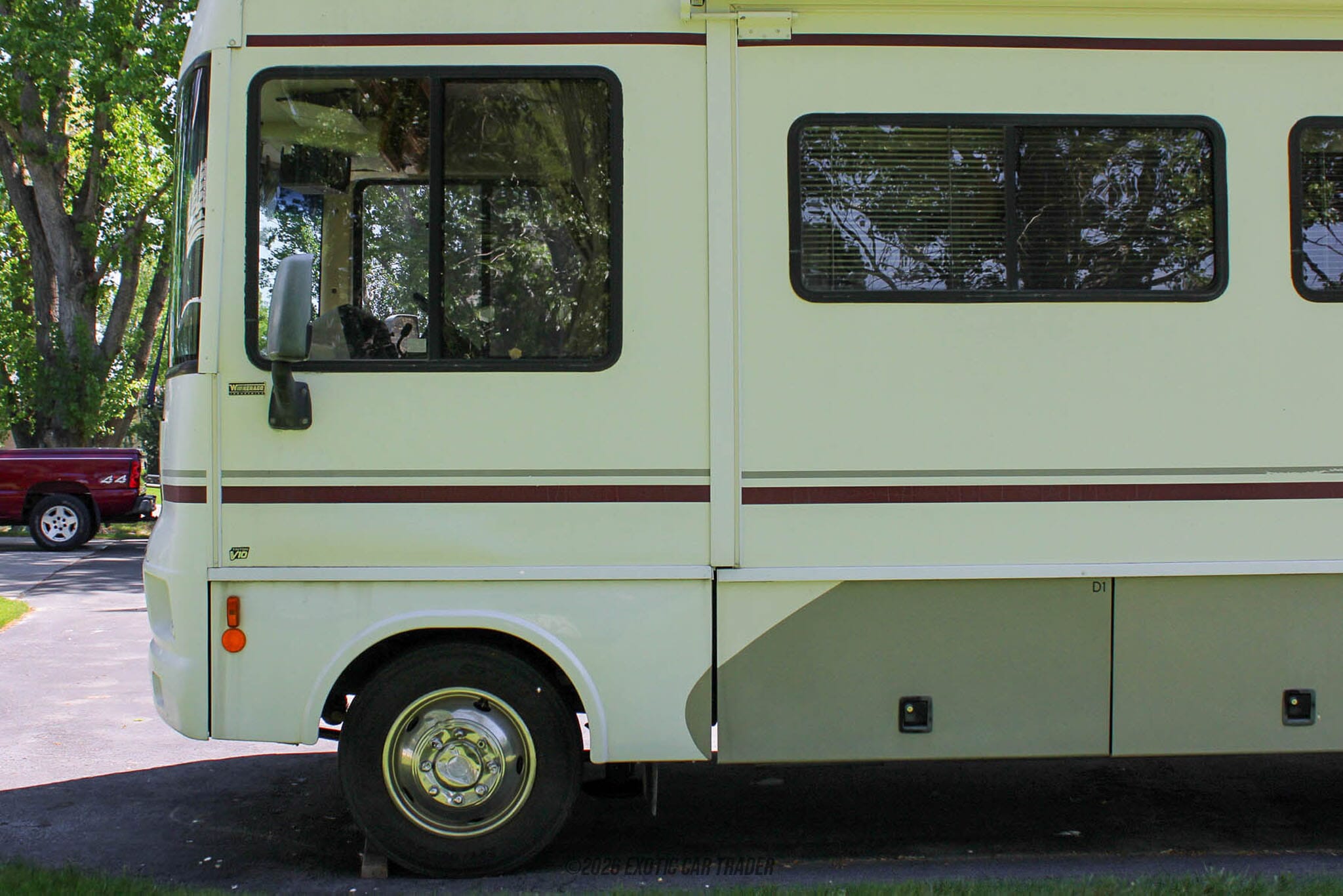2002 Winnebago Sightseer for sale