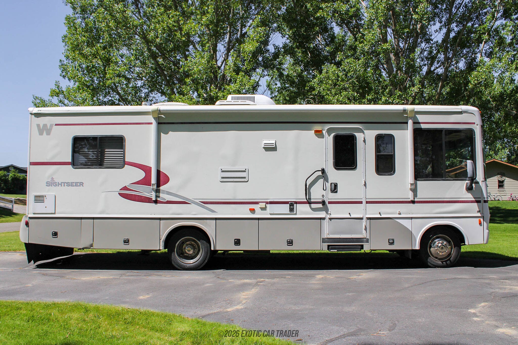 2002 Winnebago Sightseer for sale