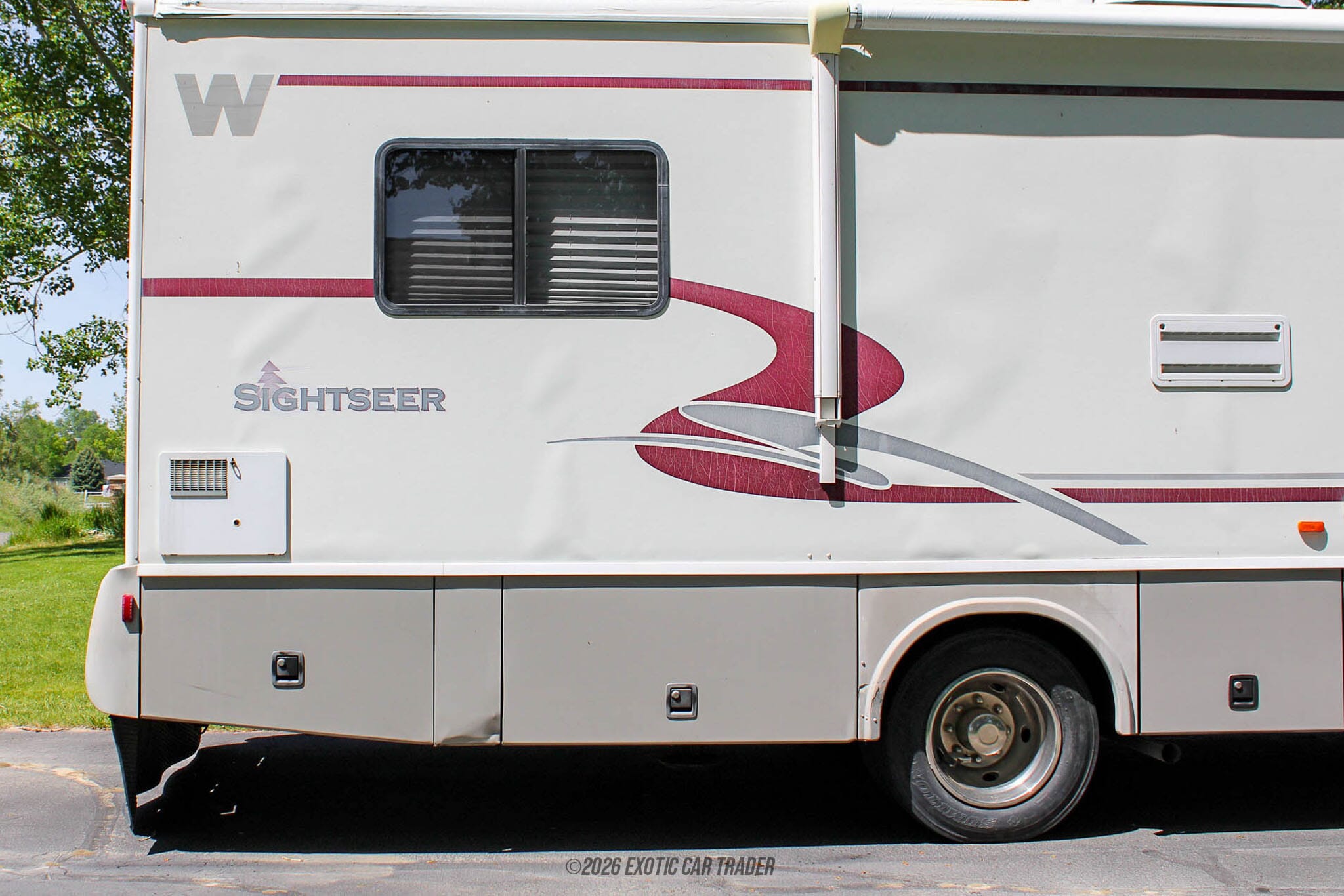 2002 Winnebago Sightseer for sale