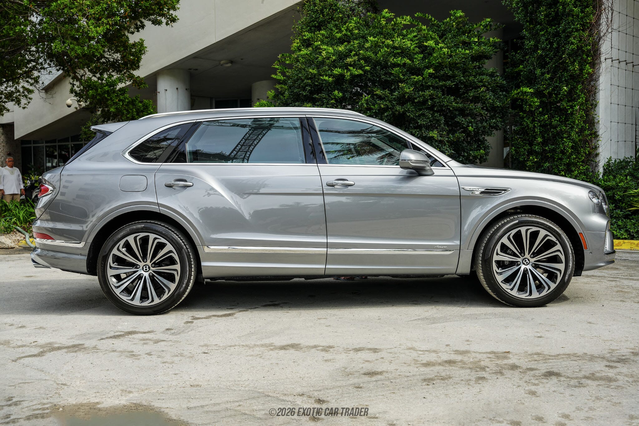 2024 Bentley Bentayga EWB Azure V8 for sale