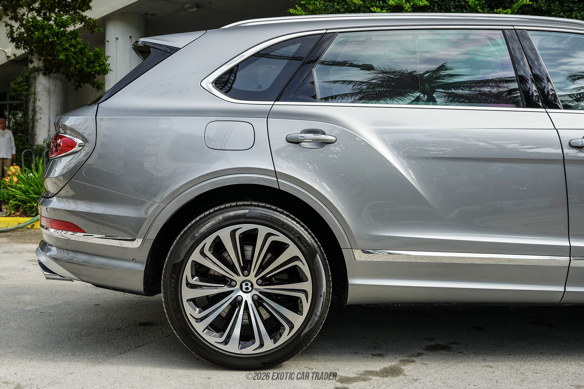 2024 Bentley Bentayga EWB Azure V8 for sale