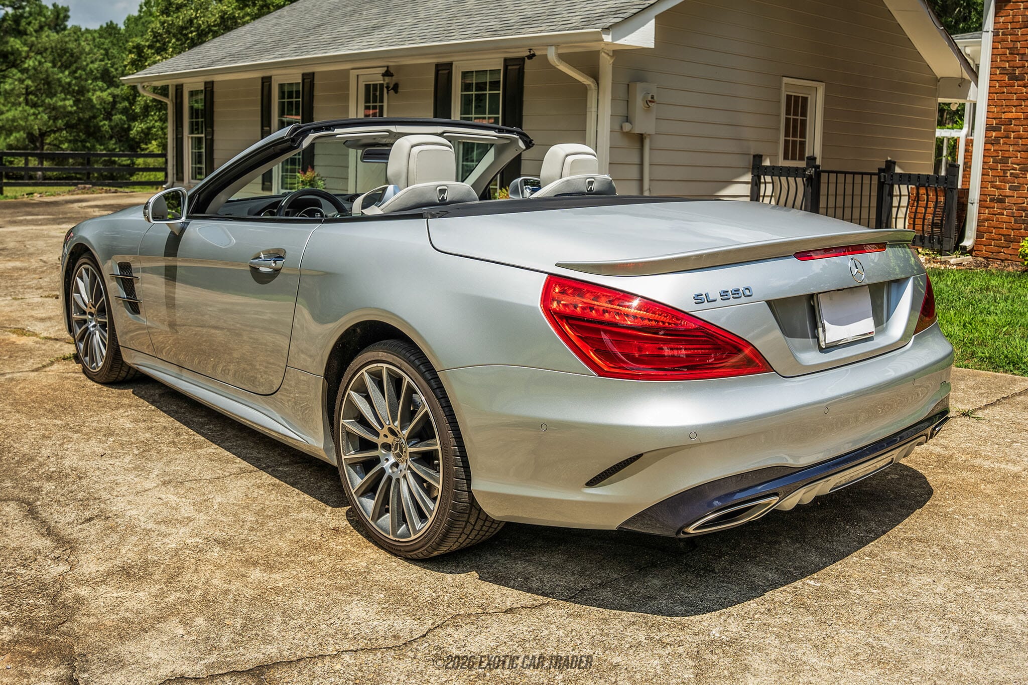 2017 Mercedes-Benz SL550 for sale