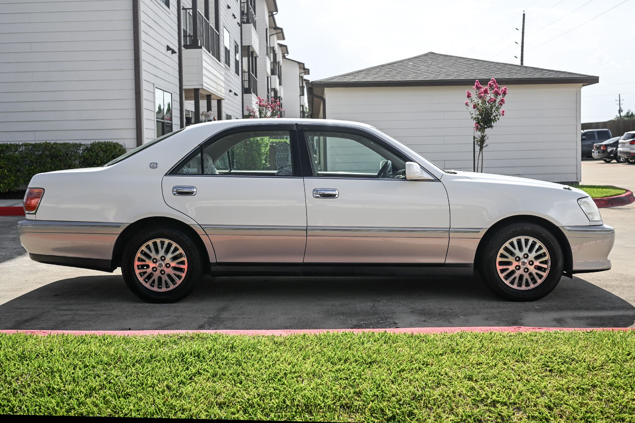 2000 Toyota Crown Royal for sale