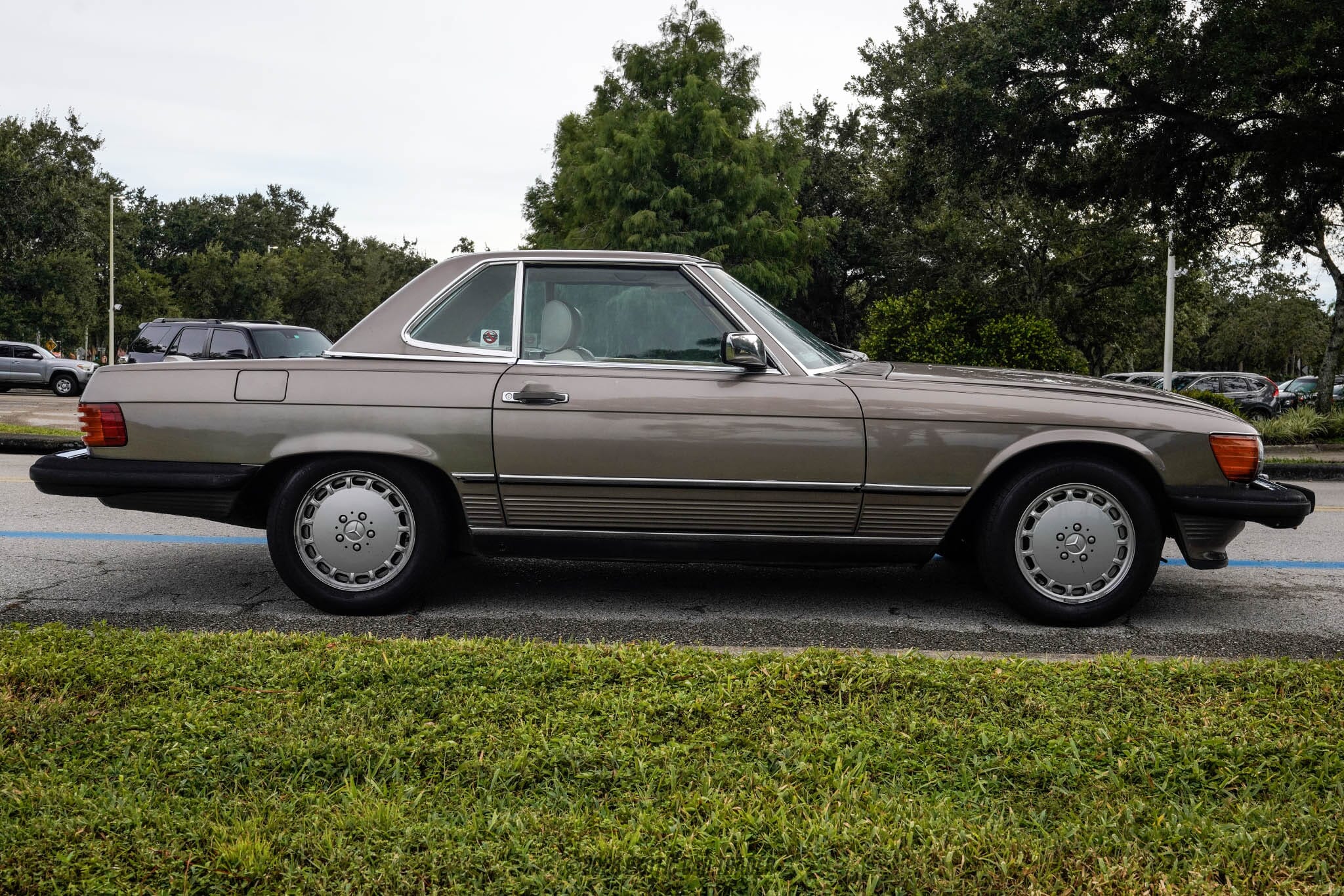 1988 Mercedes-Benz 560SL for sale