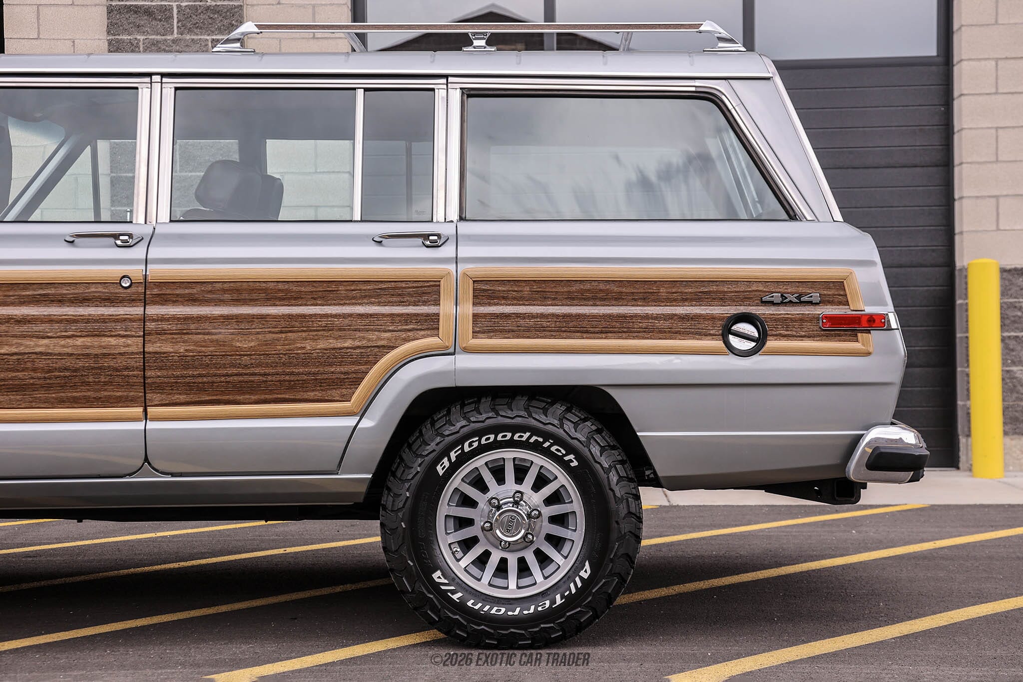 1991 Jeep Grand Wagoneer for sale
