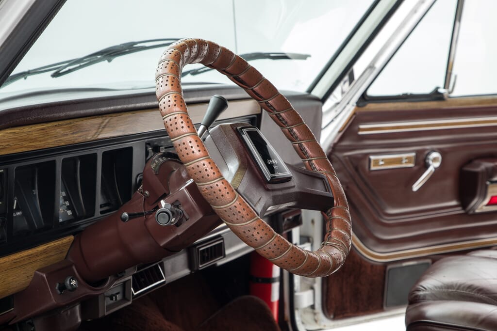 1988 Jeep grand-wagoneer for sale