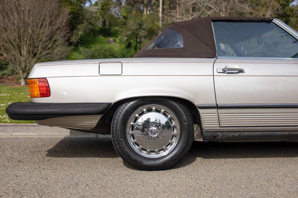 1987 Mercedes-Benz 560SL Roadster for sale