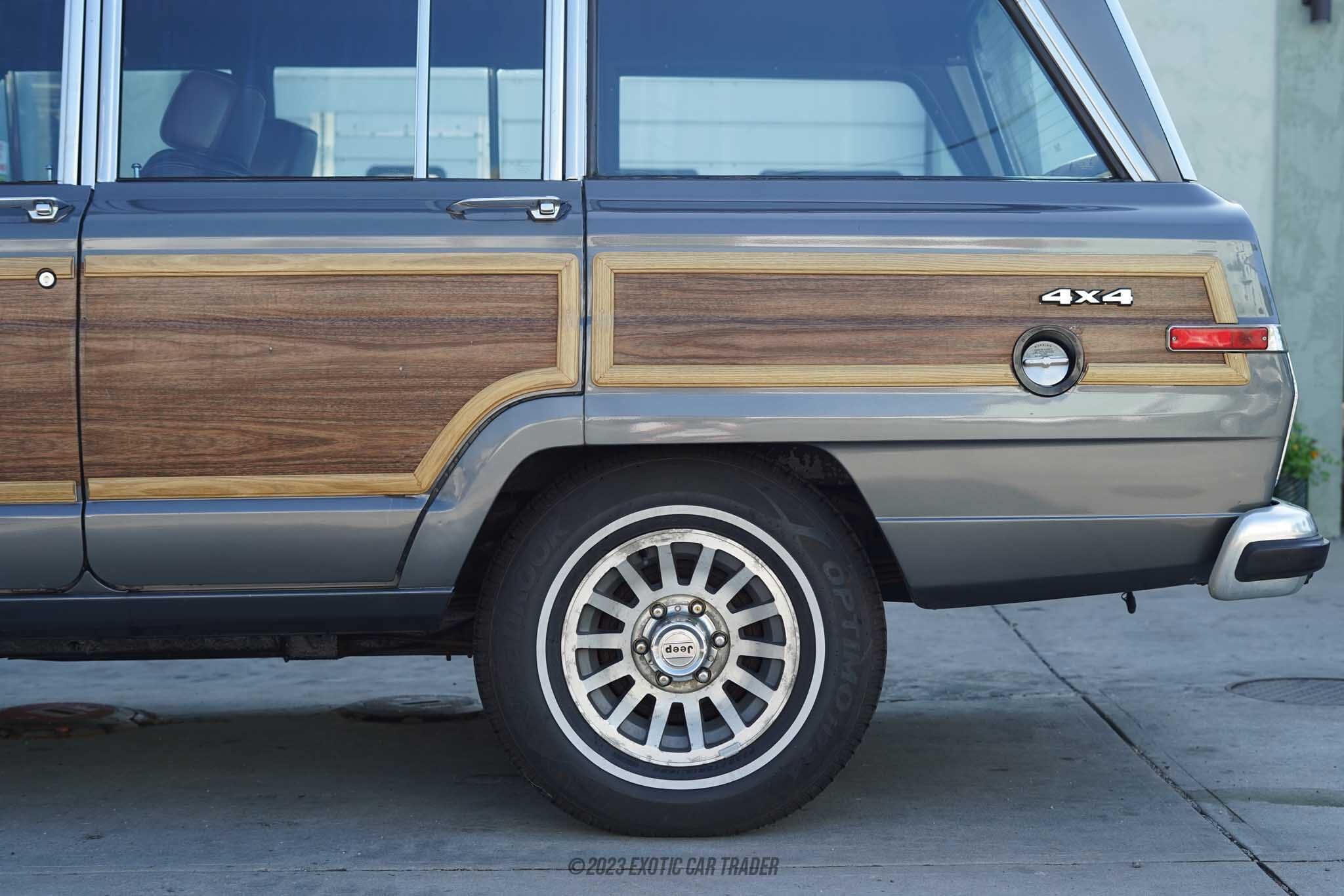 1989 Jeep Grand Wagoneer for sale