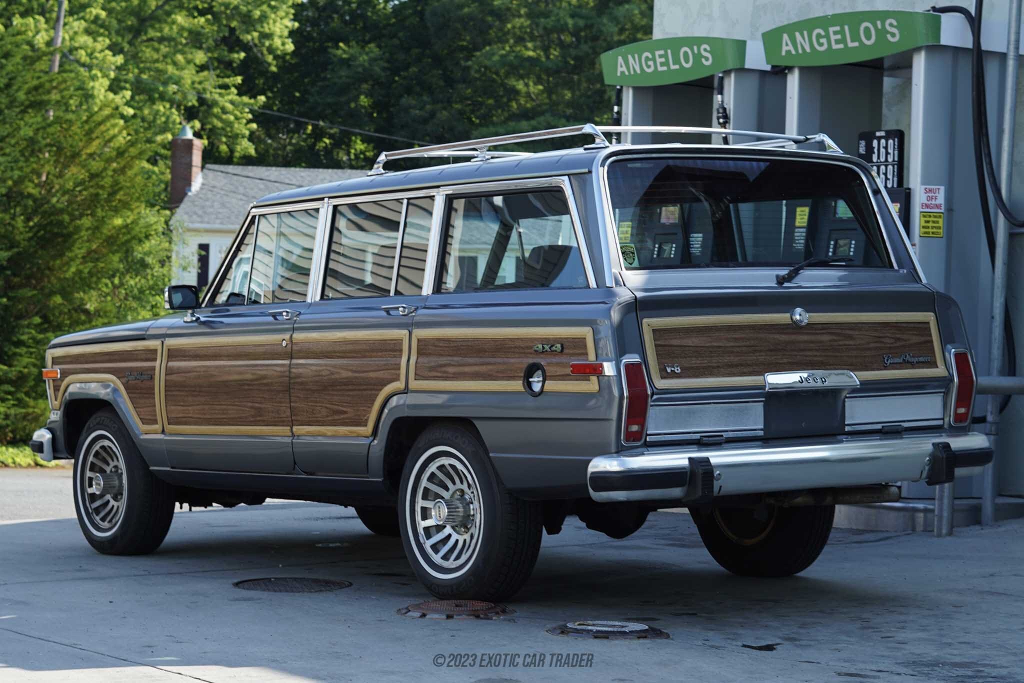 1989 Jeep Grand Wagoneer for sale