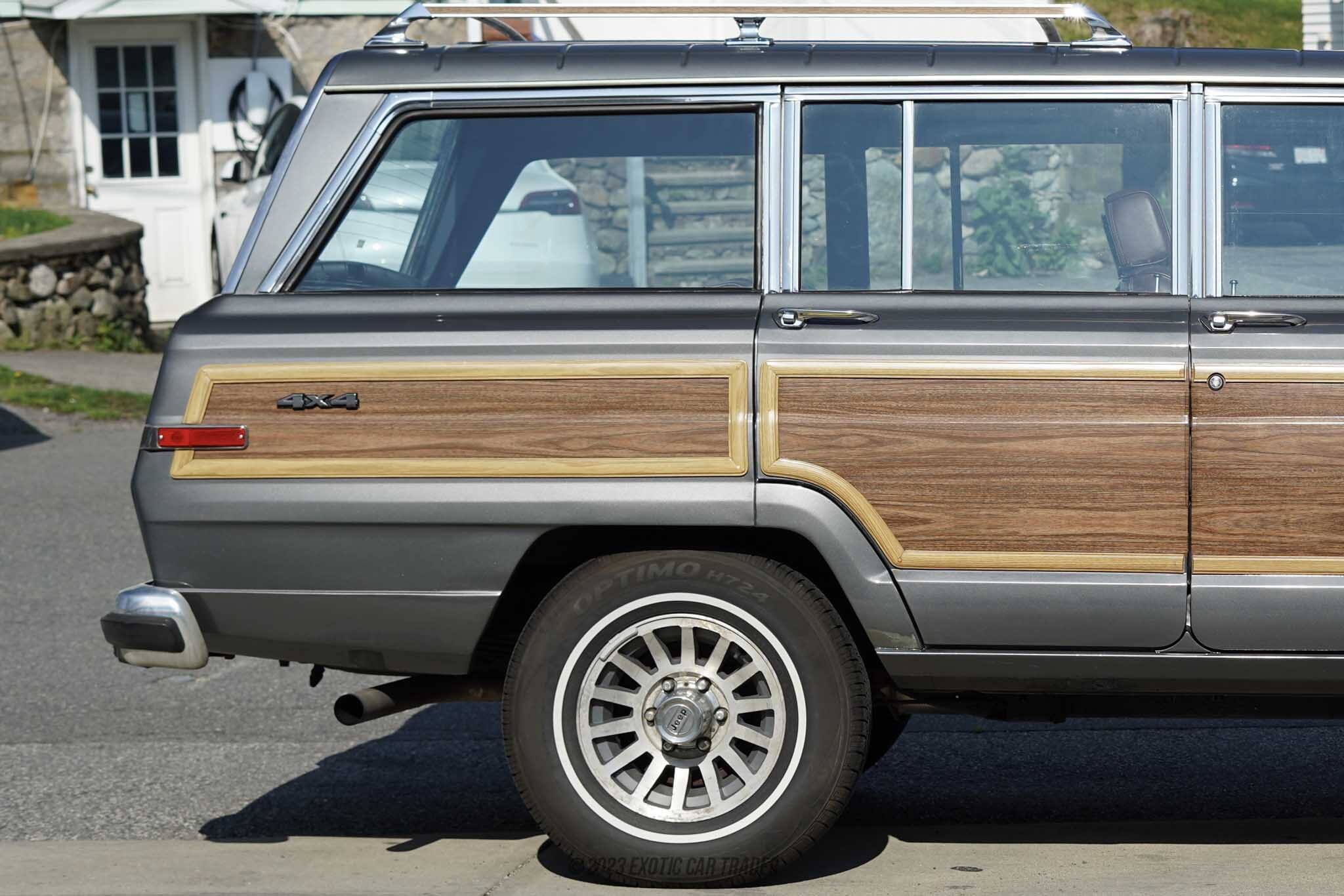1989 Jeep Grand Wagoneer for sale