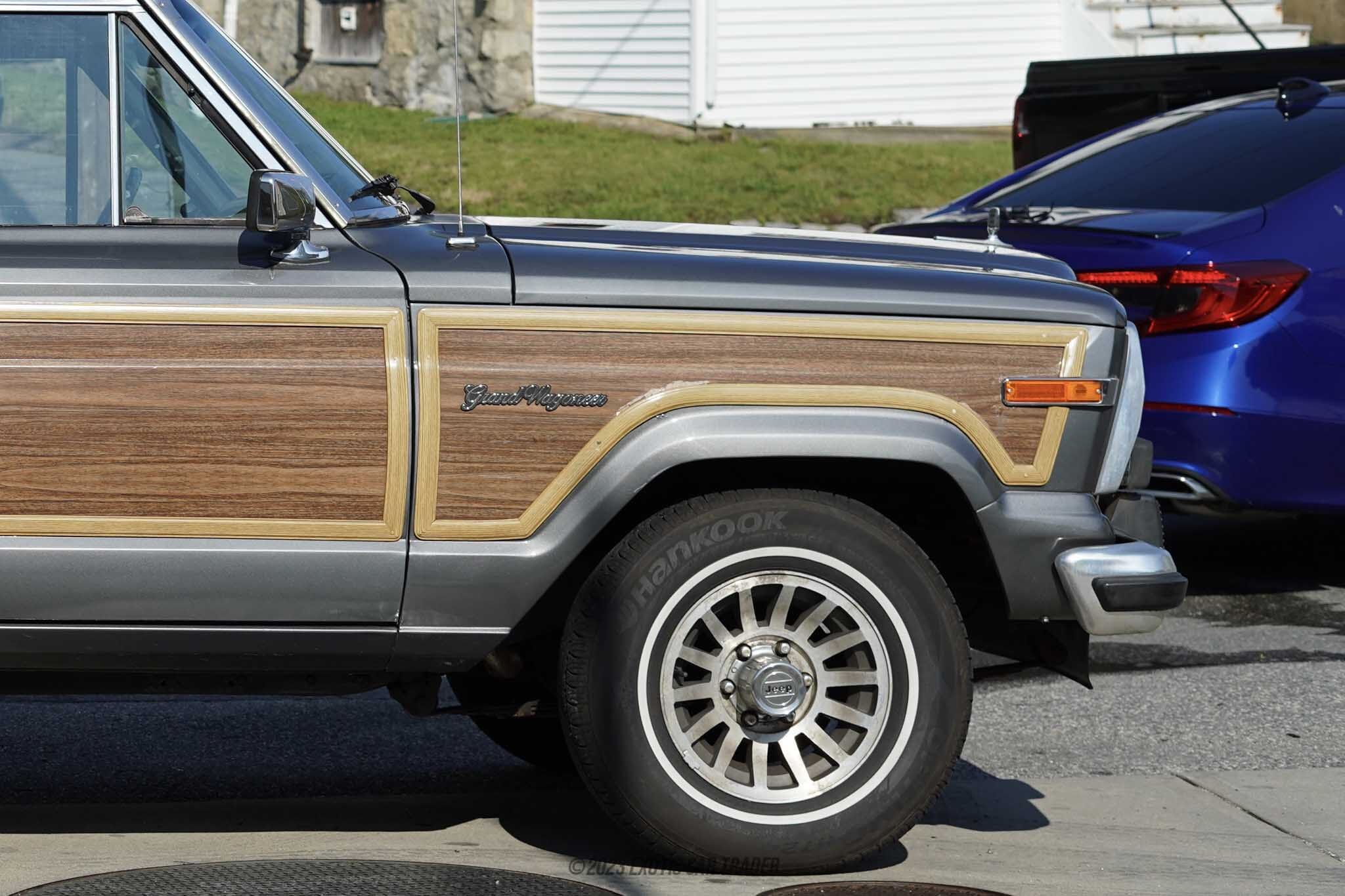 1989 Jeep Grand Wagoneer for sale