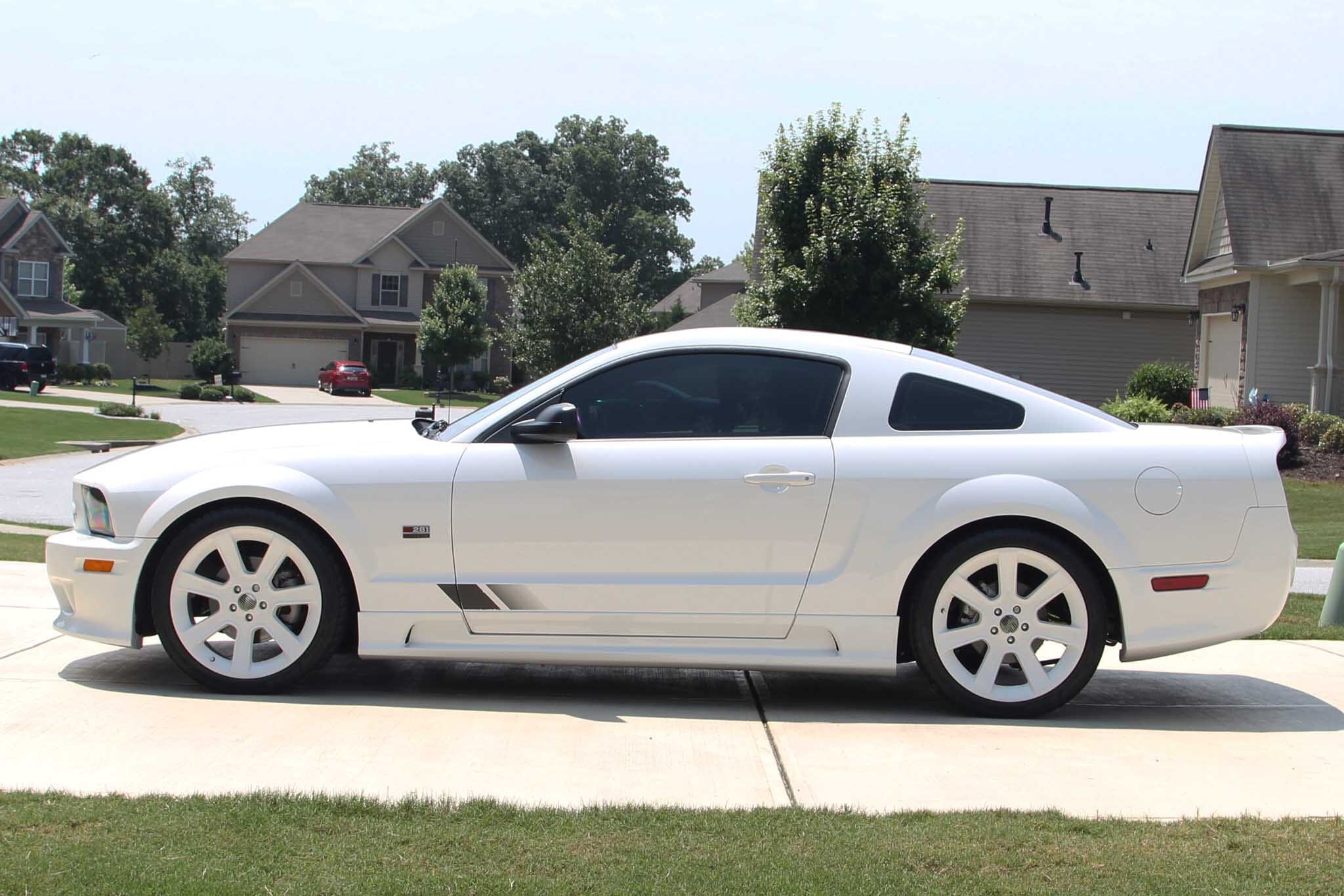 2005 Ford Mustang Saleen S281 3V Coupe for sale