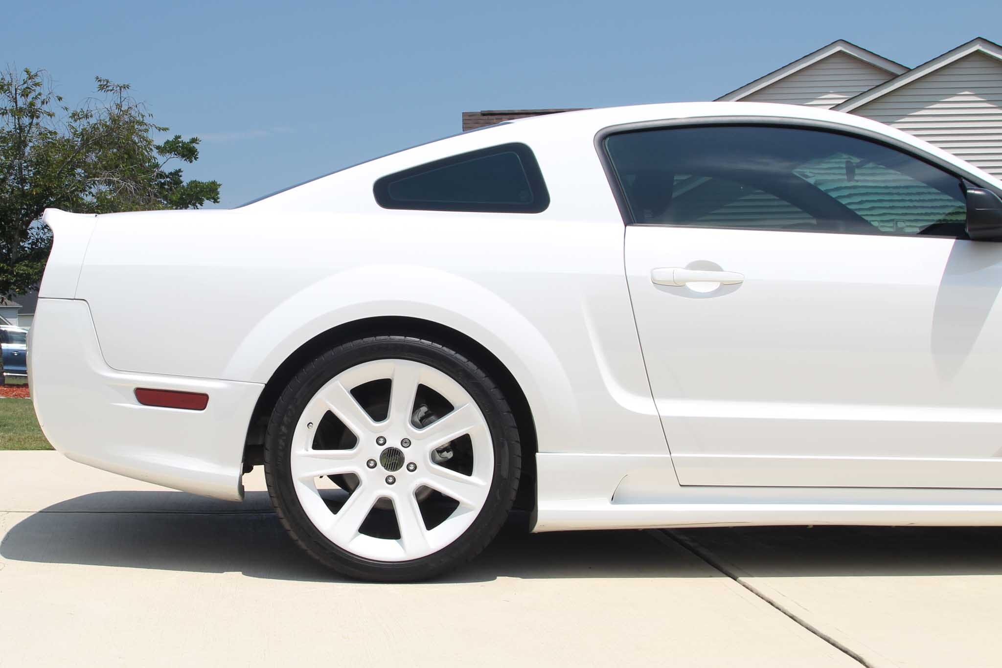 2005 Ford Mustang Saleen S281 3V Coupe for sale