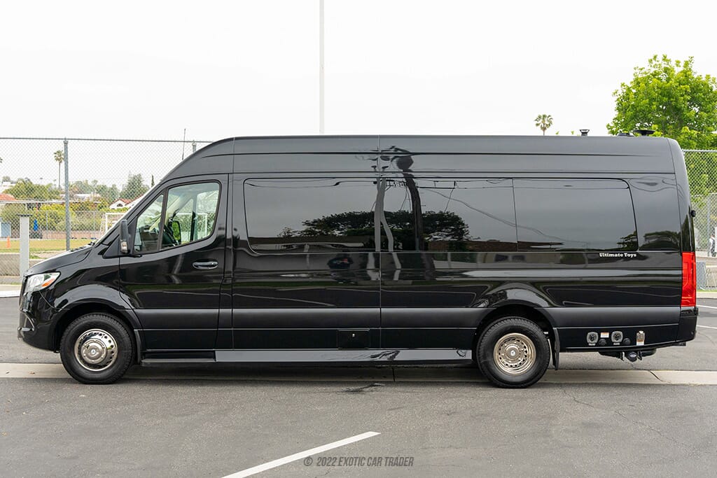 2022 Mercedes-Benz Sprinter 3500 XD Custom Limousine for Sale