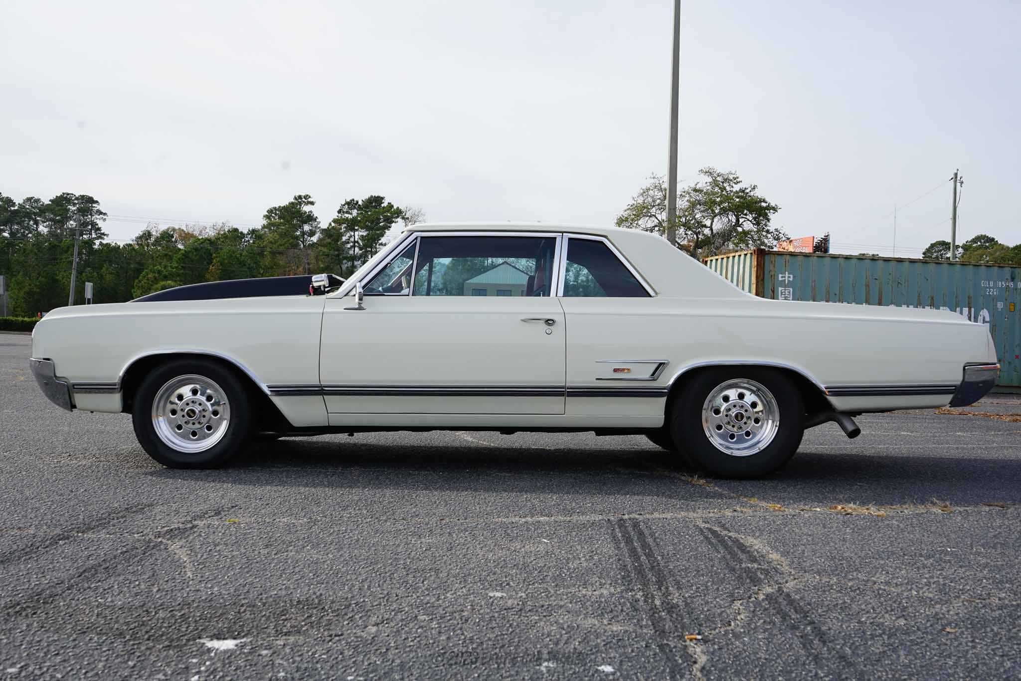 1965 Oldsmobile Cutlass 442 for sale