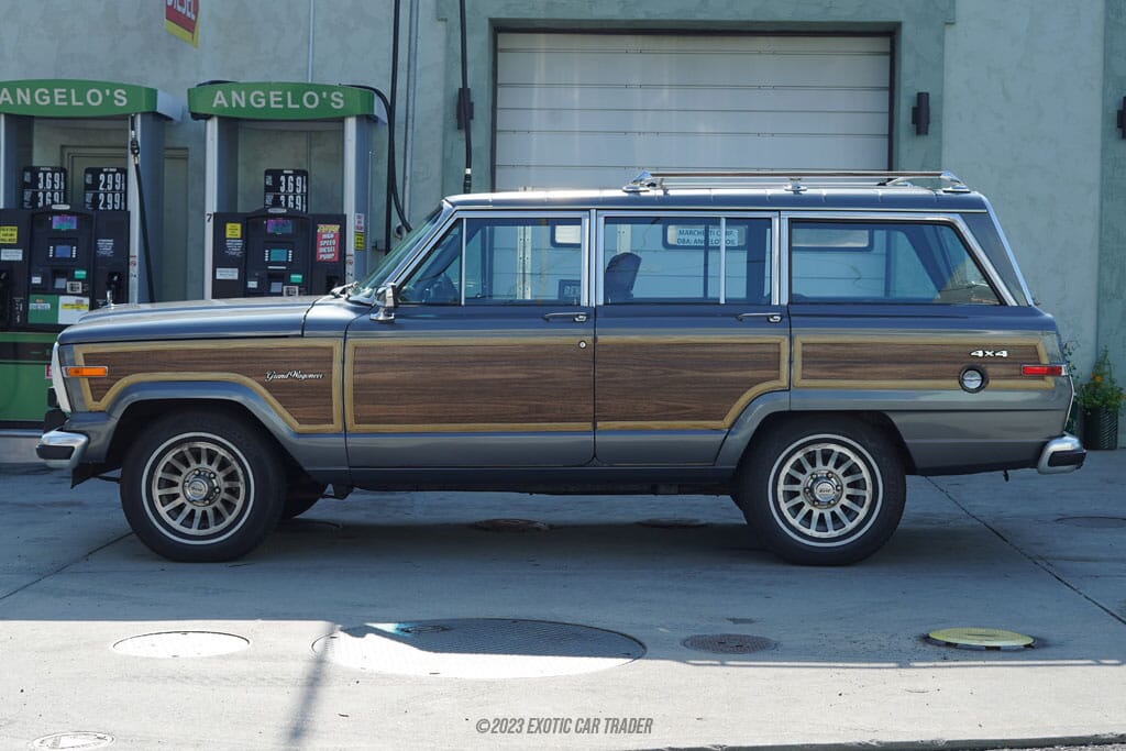 1989 Jeep Grand Wagoneer for sale