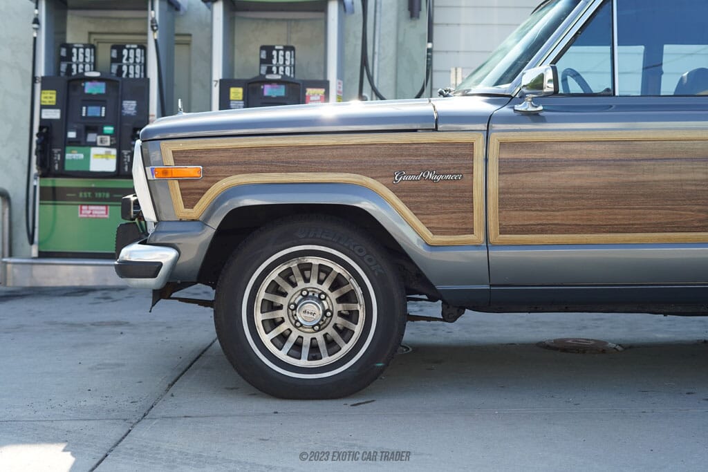 1989 Jeep Grand Wagoneer for sale