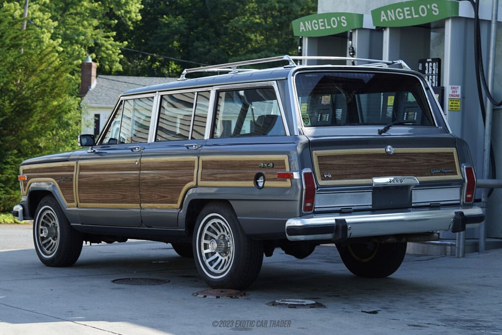 1989 Jeep Grand Wagoneer for sale