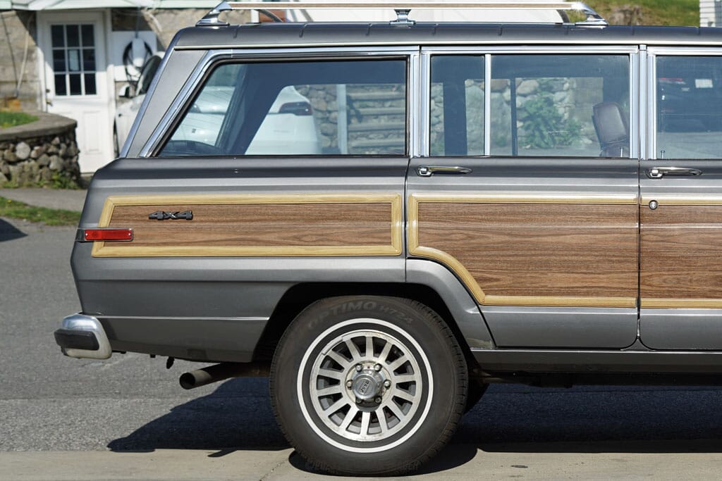 1989 Jeep Grand Wagoneer for sale