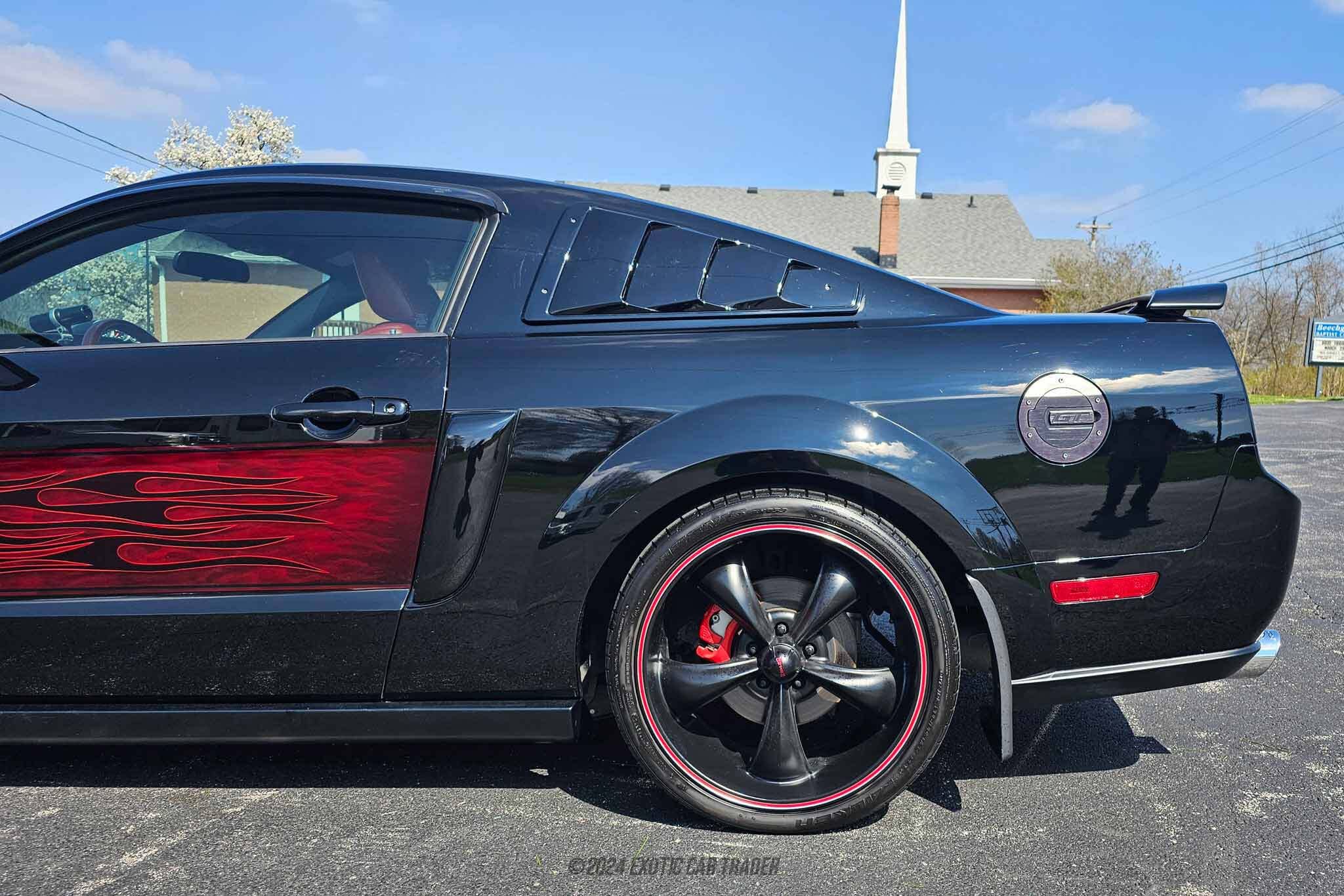 2005 Ford Mustang GT Deluxe for sale