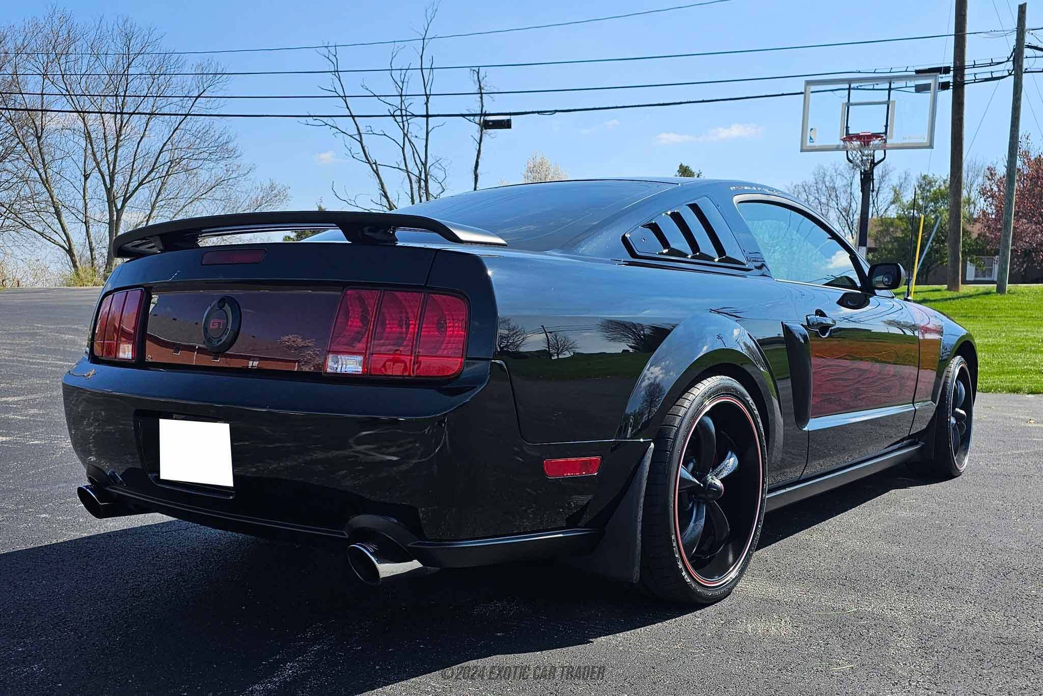 2005 Ford Mustang GT Deluxe for sale
