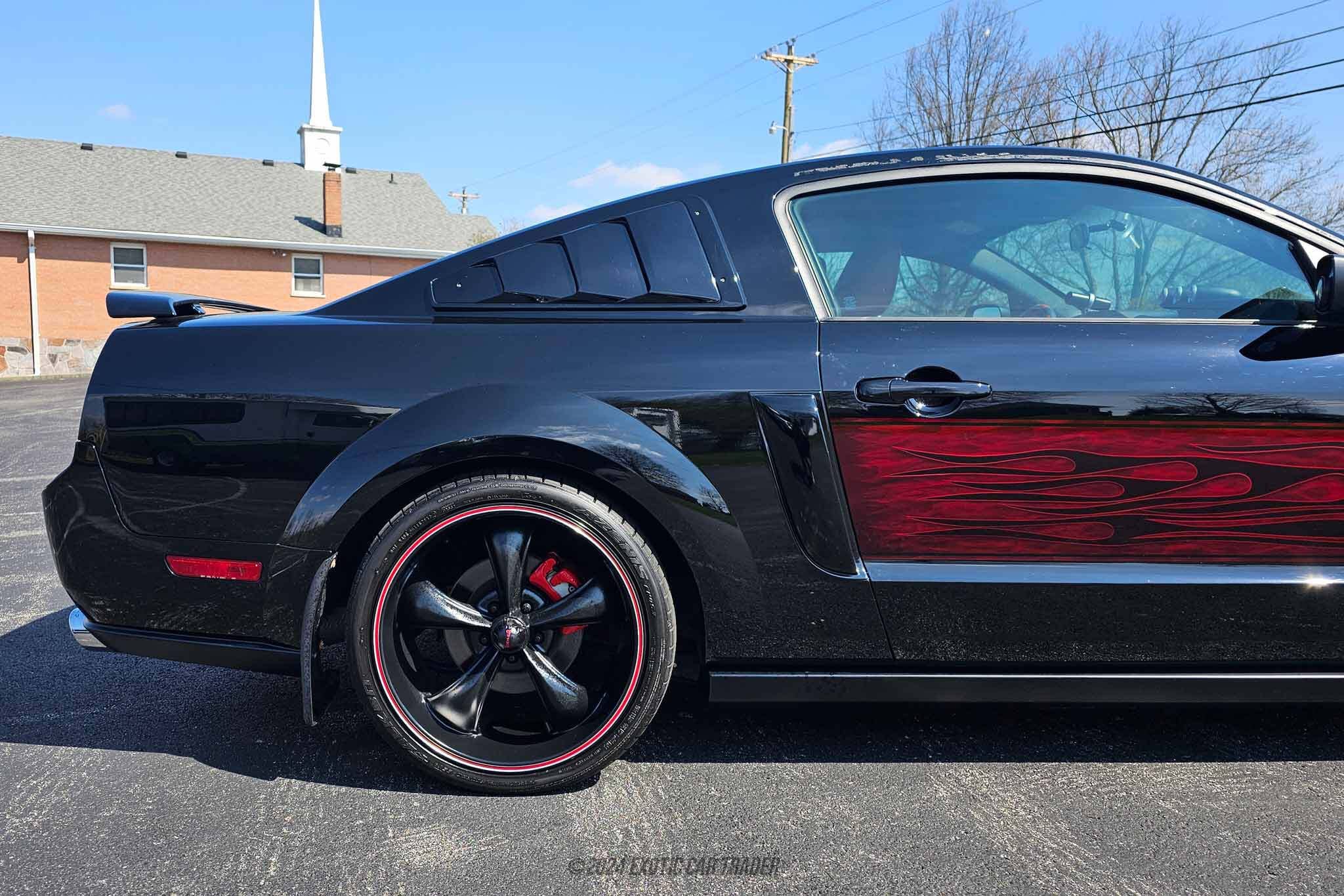 2005 Ford Mustang GT Deluxe for sale