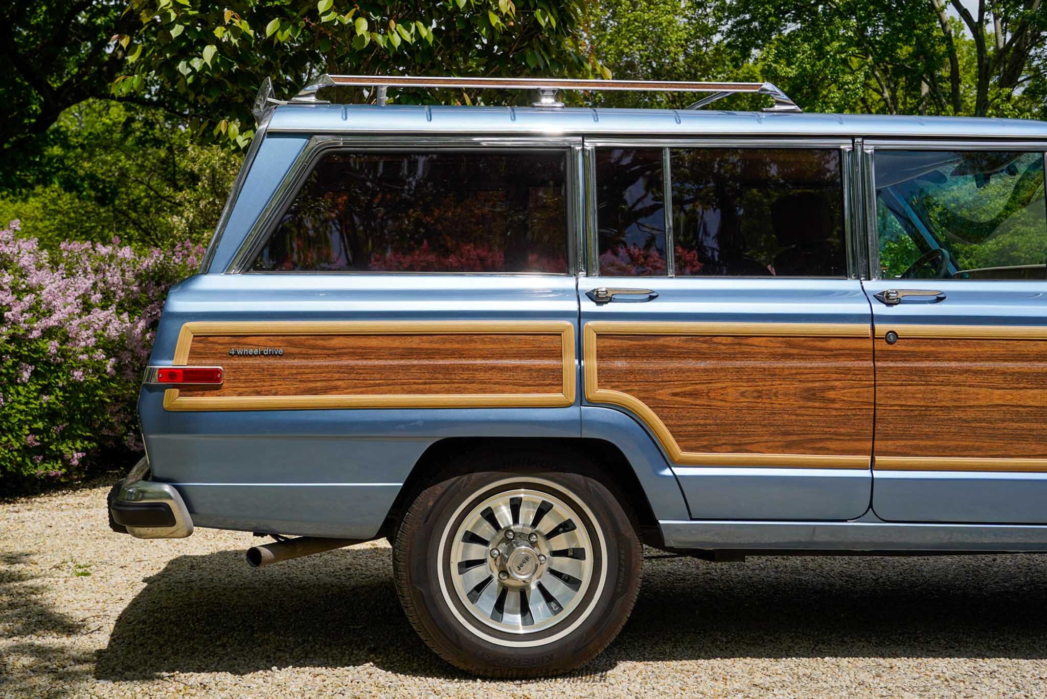1984 Jeep Grand Wagoneer for sale