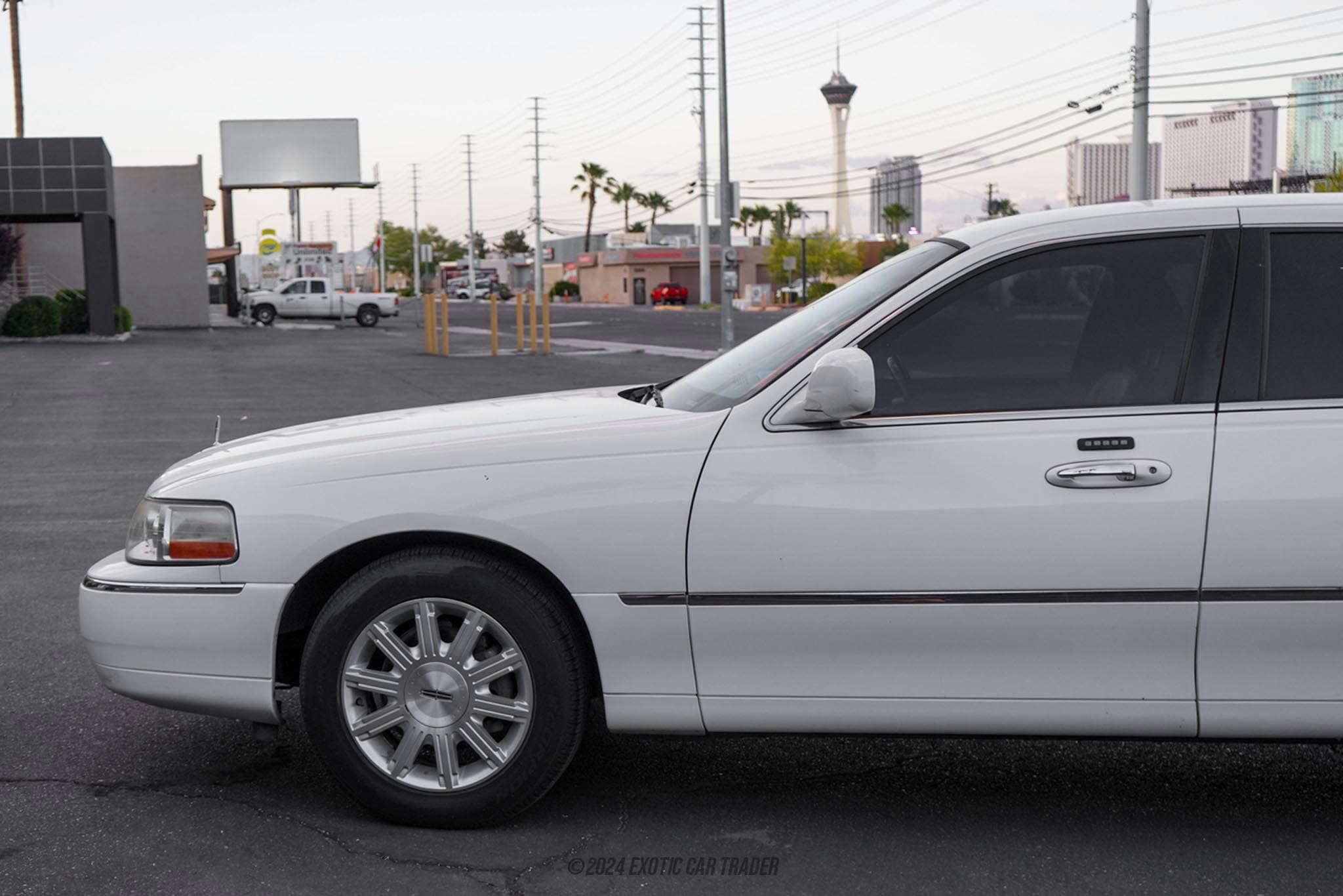 2011 Lincoln Town Car for sale
