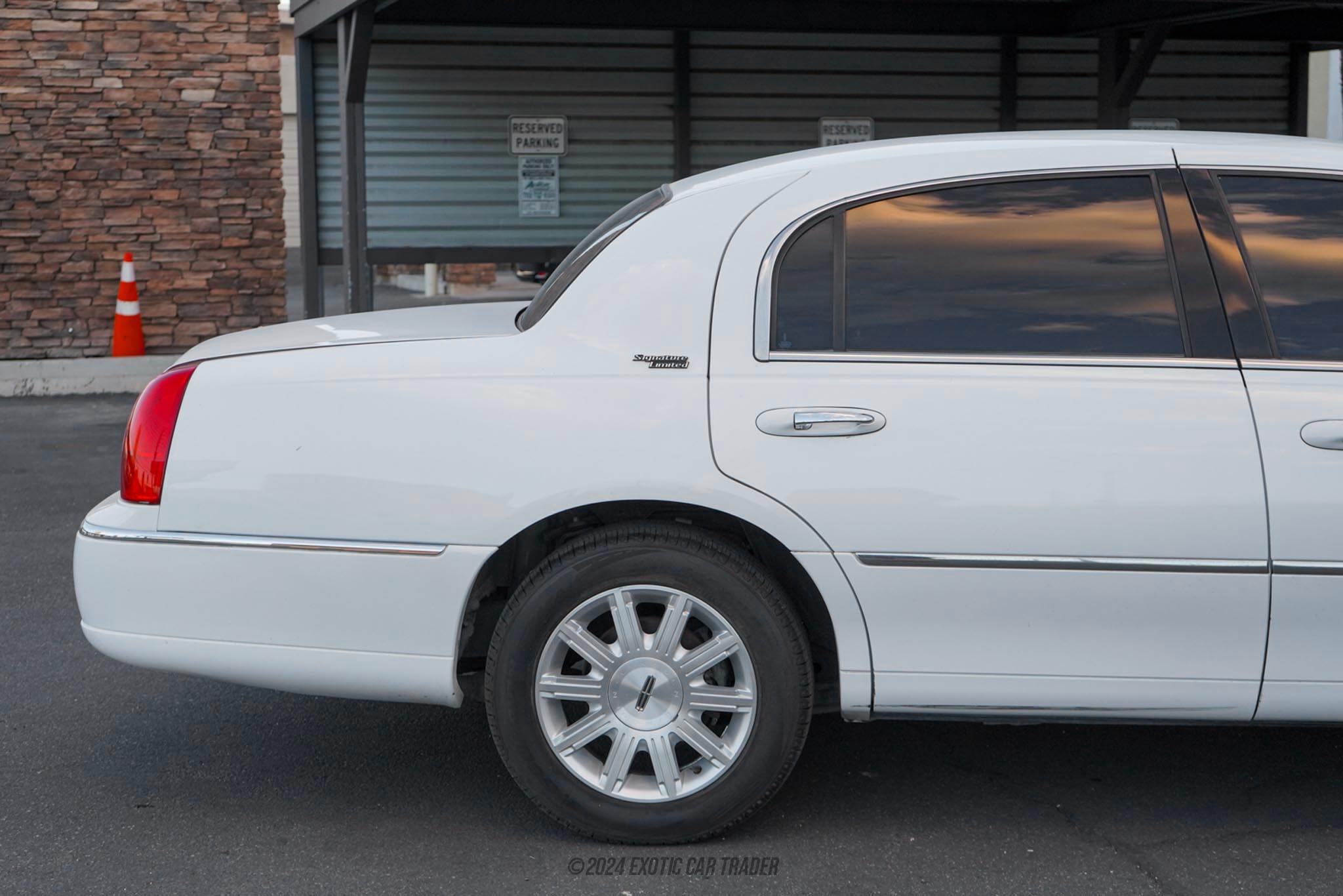 2011 Lincoln Town Car for sale