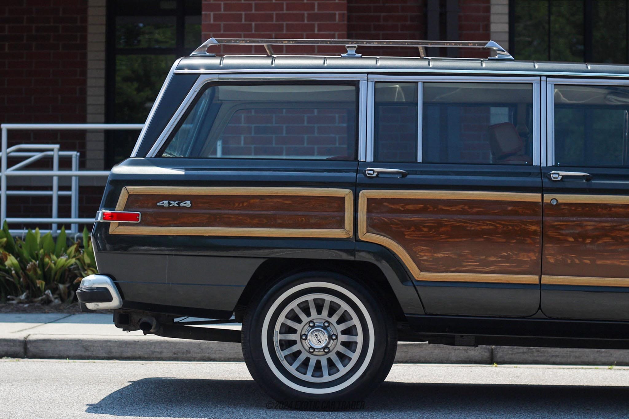 1991 Jeep Grand Wagoneer for sale