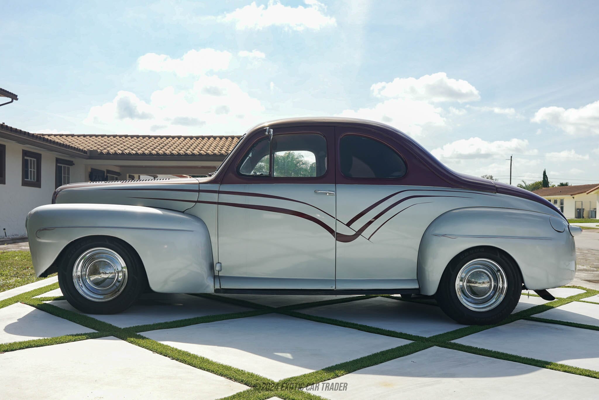 1947 Ford Deluxe 2-Door Sedan for sale